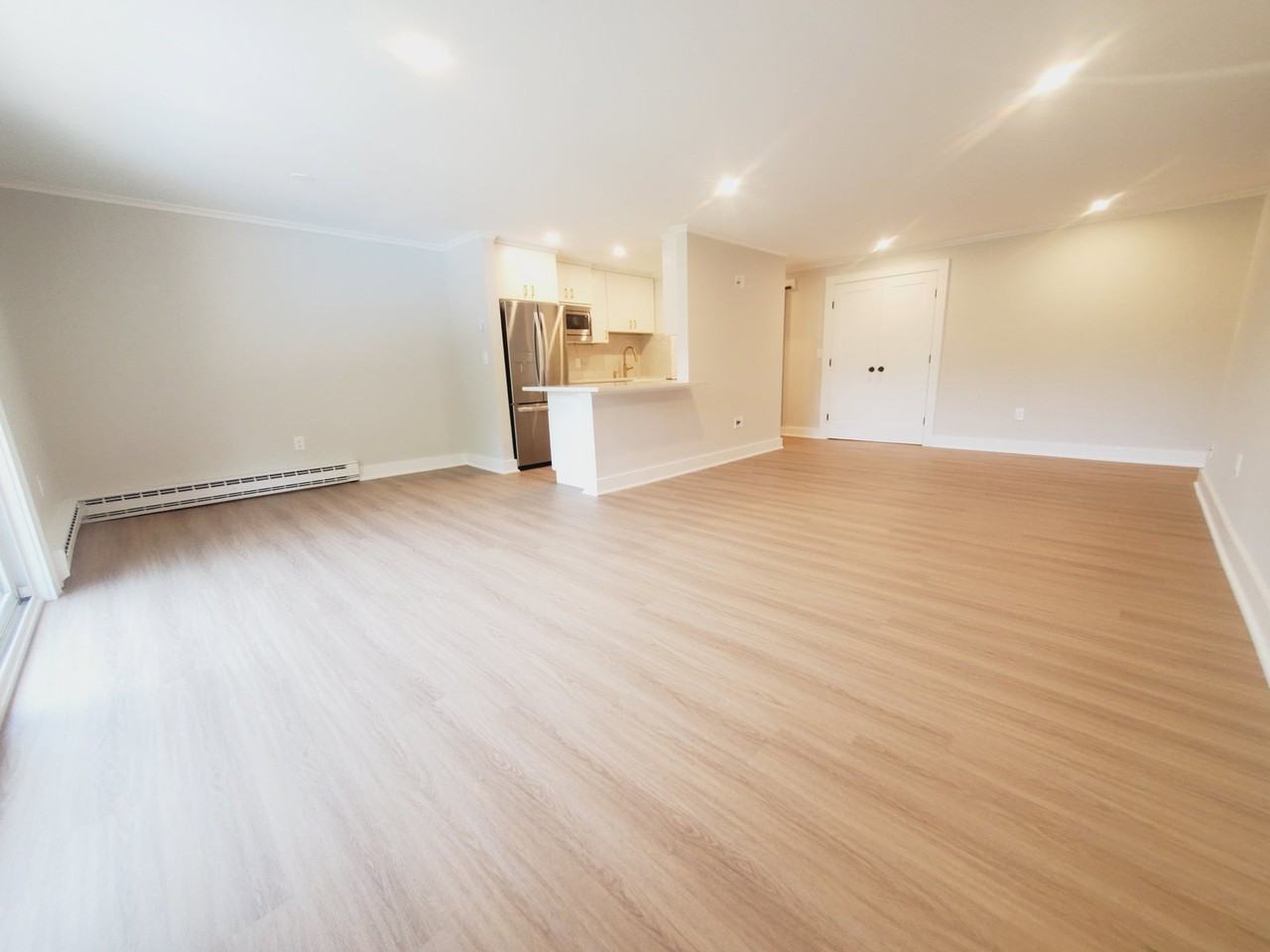 85 Riverside Ave #F7 - Photo 7 of 8