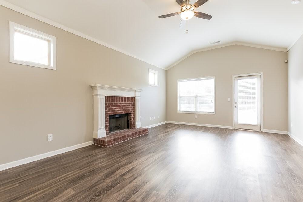 28 Rosen St Nw - Photo 3 of 16