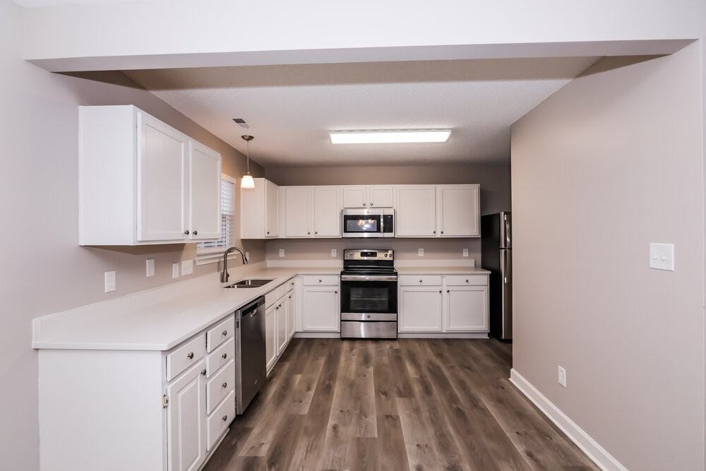 5028 Revelation Way - Photo 7 of 17