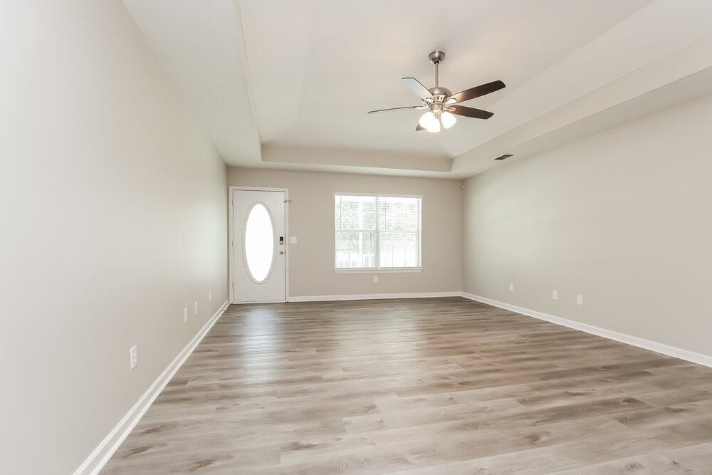 101 Cedar Bend Ct - Photo 3 of 16