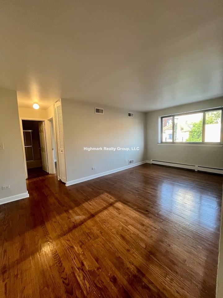 6011 N Winthrop Ave #410 - Photo 4 of 9
