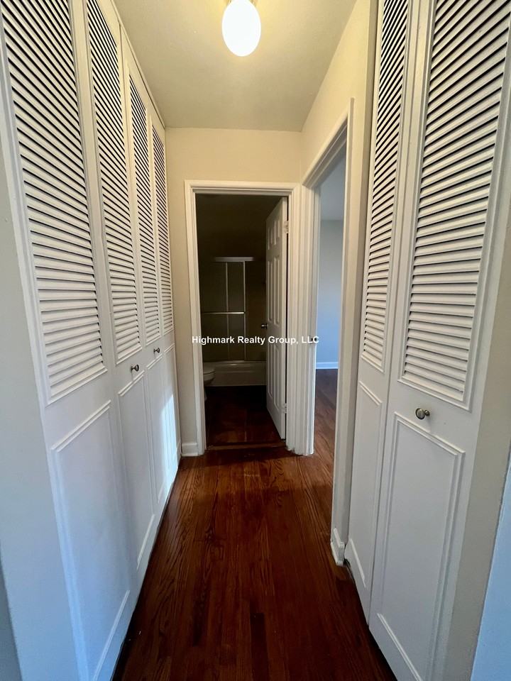 6011 N Winthrop Ave #410 - Photo 5 of 9