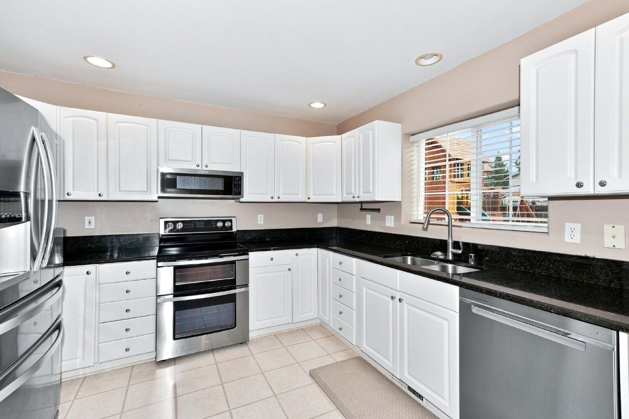 15679 170th Dr Se - Photo 7 of 18