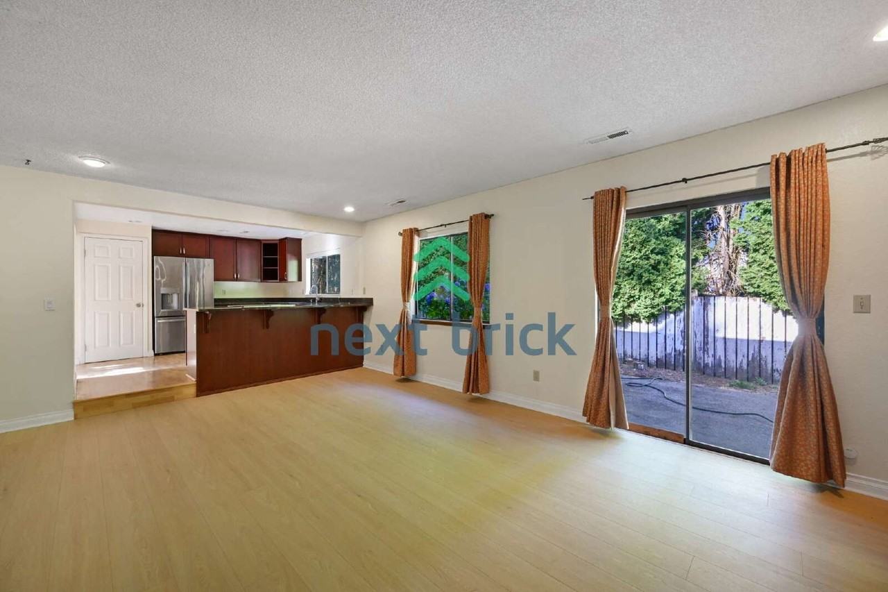 3554 173rd Ct Ne - Photo 5 of 32