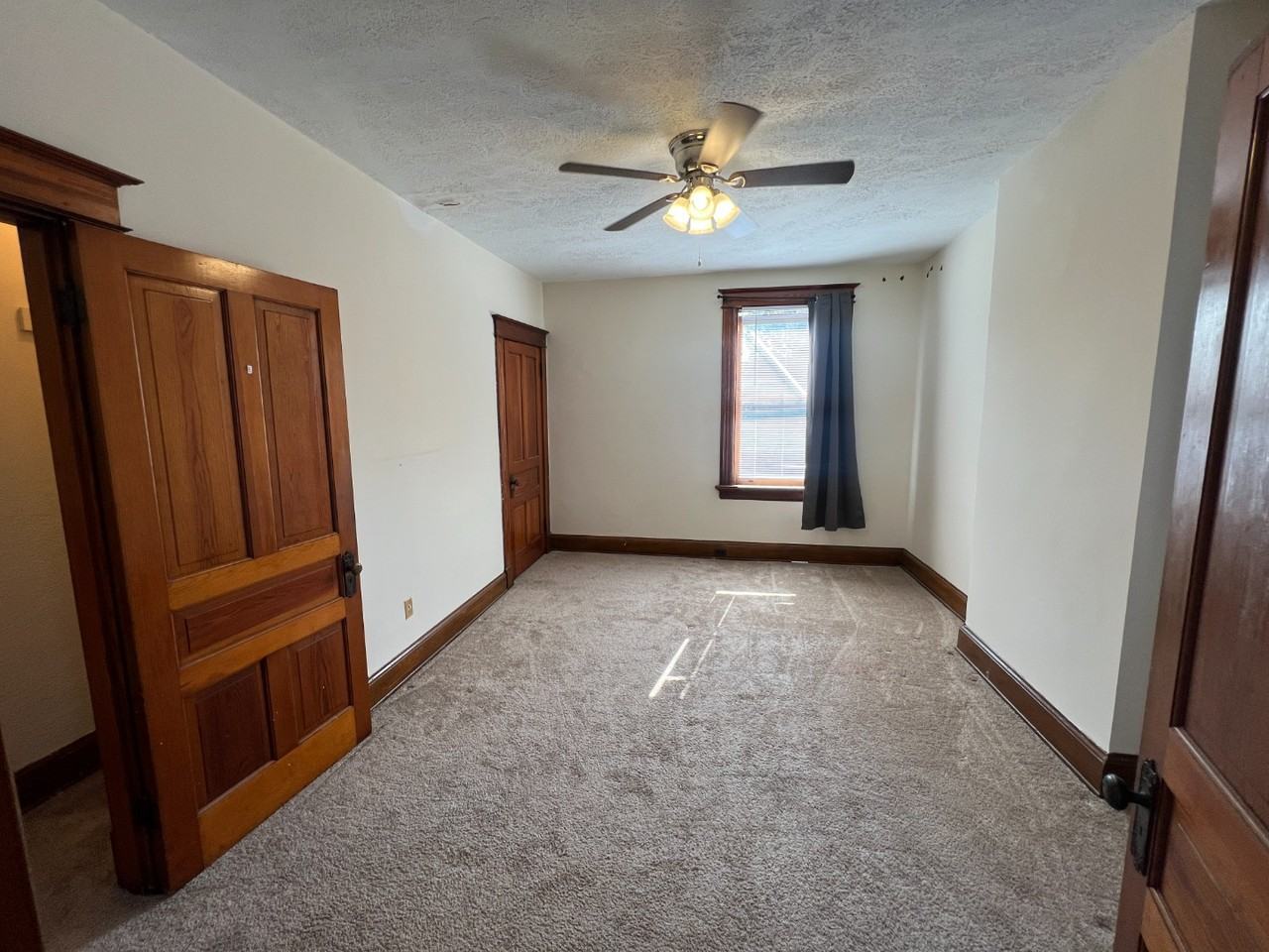 3020 Euclid Ave #3 - Photo 5 of 8