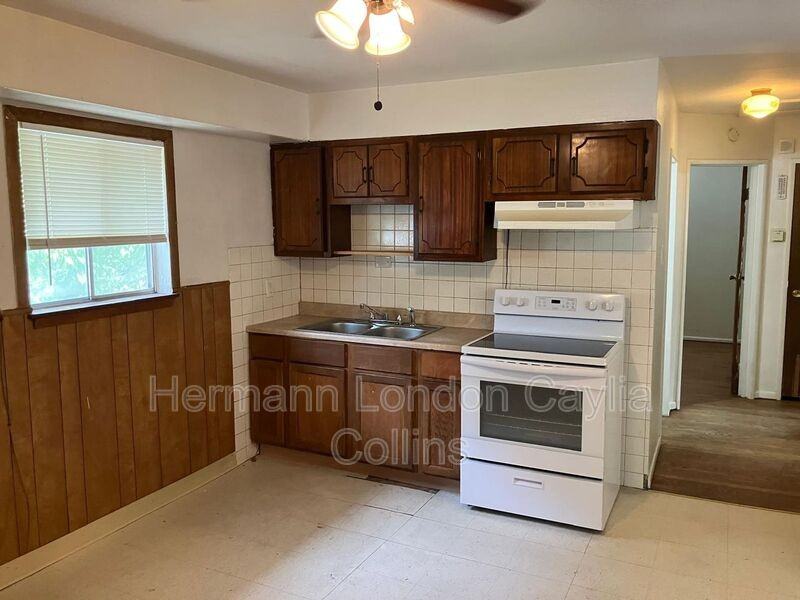 234 Connolly Dr - Photo 4 of 14