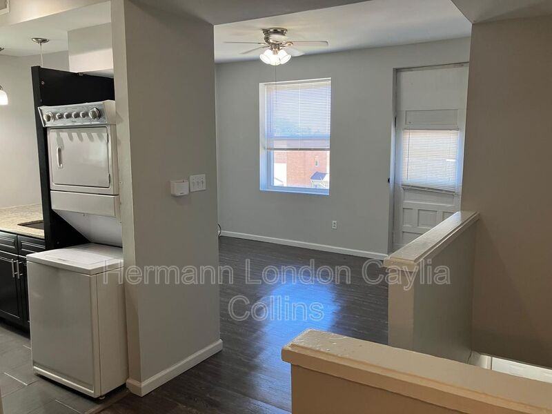 3856 Folsom Ave #2F - Photo 6 of 14