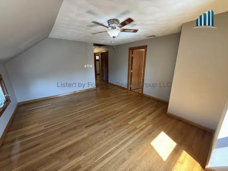 132 Hall St #3 - Photo 2 of 19