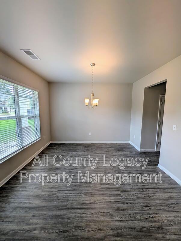 1313 Brookstone Lake Dr - Photo 4 of 14