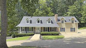featured image of 815 Shady Bluff Trl