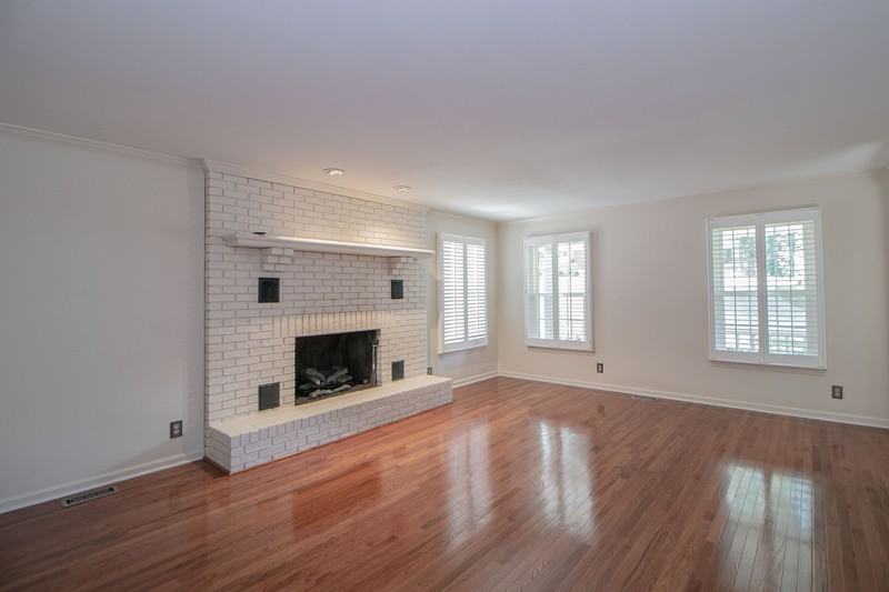 815 Shady Bluff Trl - Photo 4 of 31