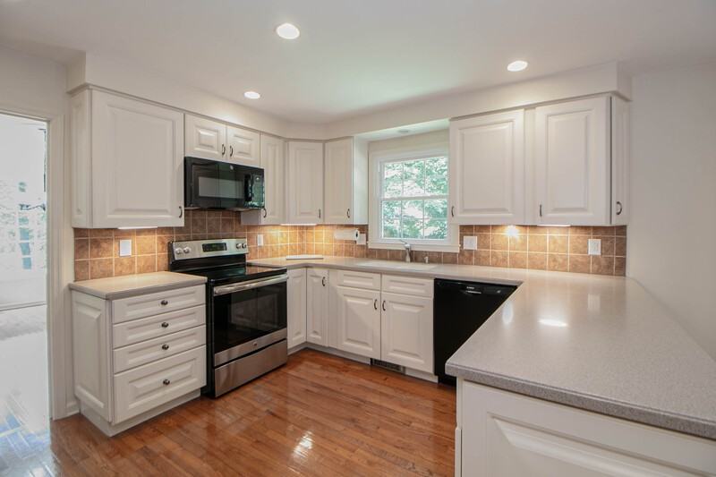 815 Shady Bluff Trl - Photo 6 of 31
