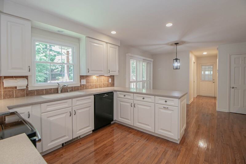 815 Shady Bluff Trl - Photo 7 of 31