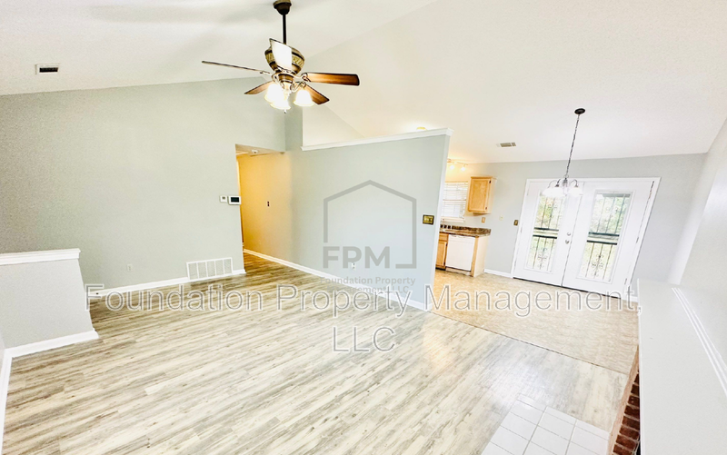 2663 Bay Pointe Cir W - Photo 5 of 15