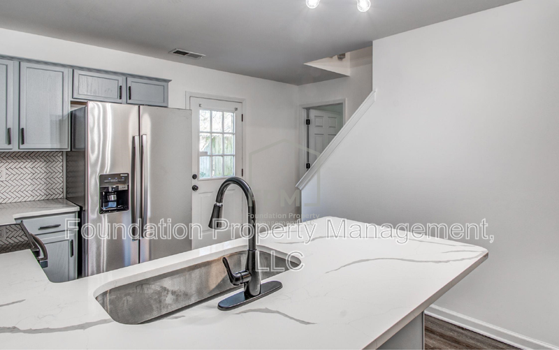 484 High Point Ter - Photo 5 of 16