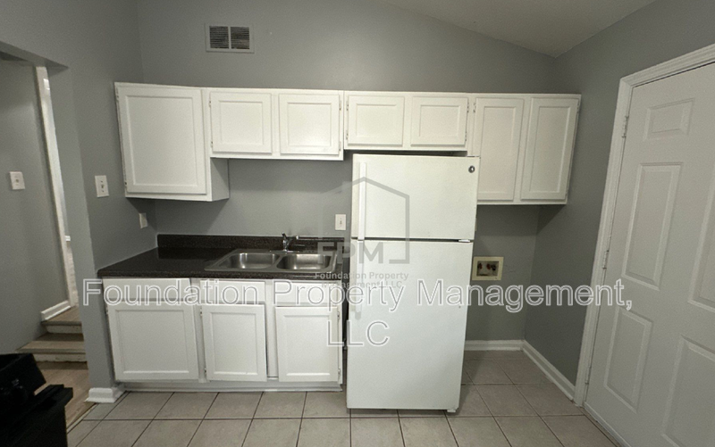 707 Mohawk Ave - Photo 4 of 15