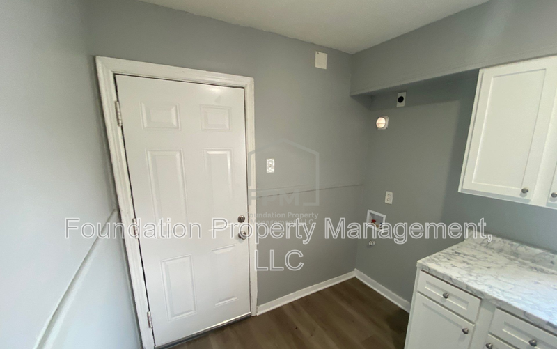 1748 Benning St - Photo 5 of 14