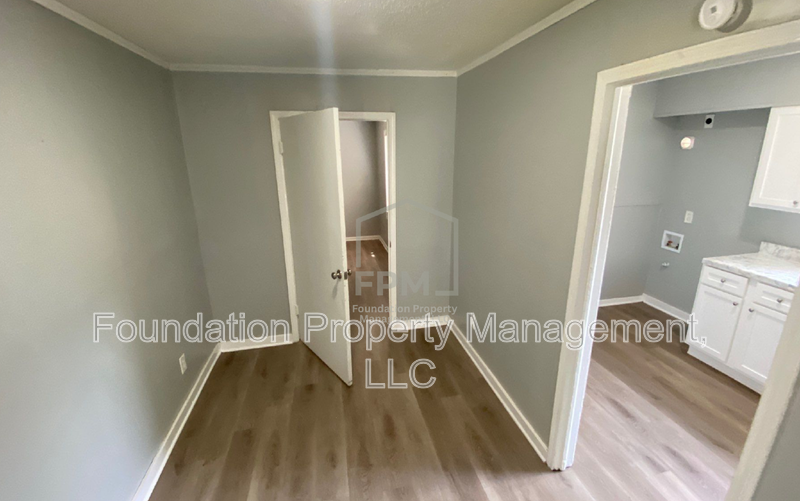 1748 Benning St - Photo 6 of 14