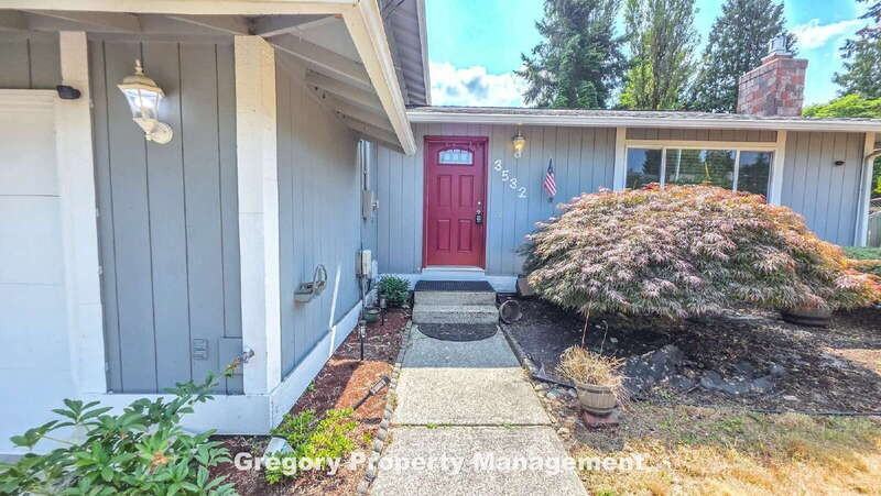 3532 111th Pl Se - Photo 5 of 38