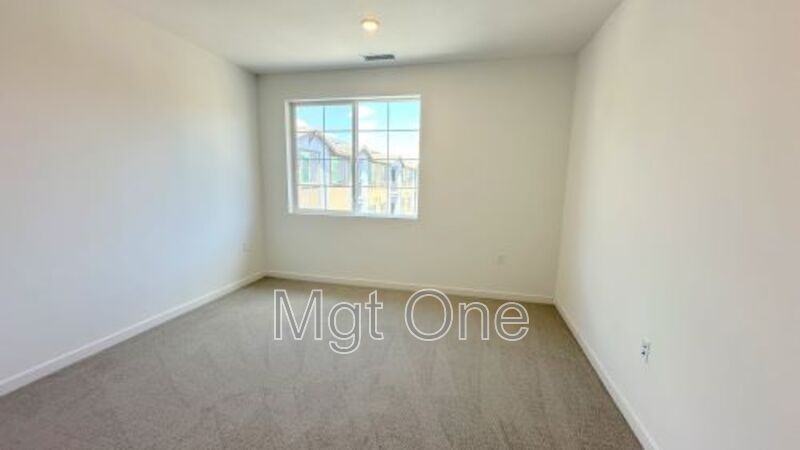 6111 Victoria Way - Photo 6 of 14