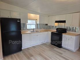 1207 Mills Ave - Photo 1 of 1
