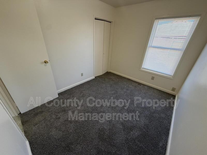 212 Norma Ct - Photo 7 of 11