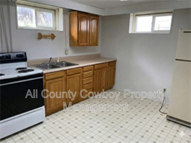 310 S 12th St #A - Photo 2 of 7