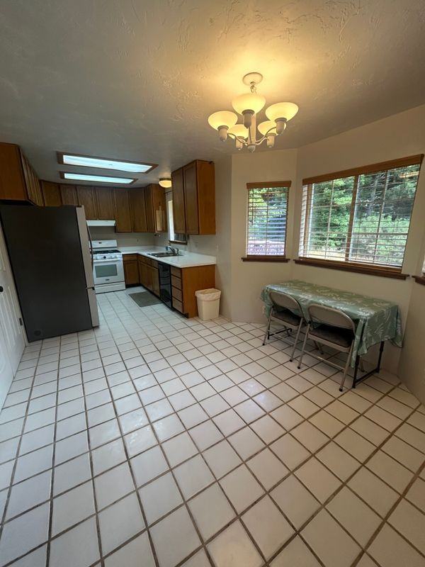 4480 Mitchell Rd ##Rm - Photo 5 of 12