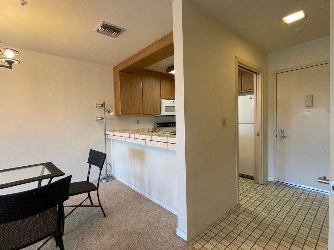 1201 Alta Vista Dr - Photo 3 of 6