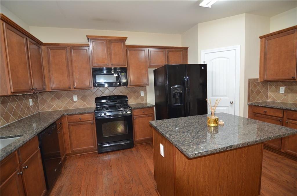 455 Wakefield Trce - Photo 6 of 18