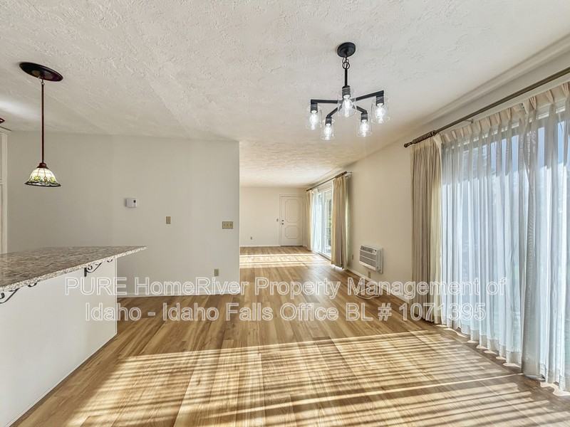 1830 Balboa Dr #K - Photo 4 of 21