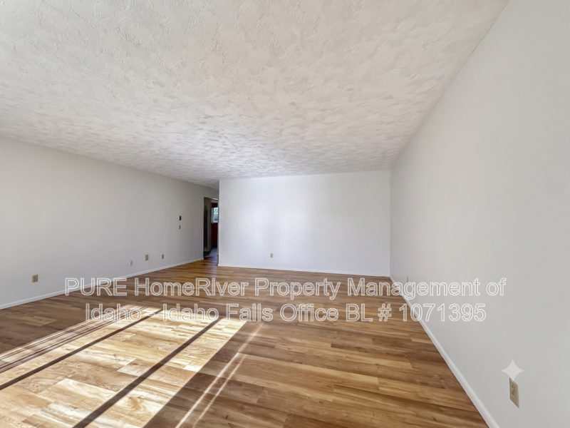 1830 Balboa Dr #K - Photo 6 of 21