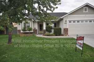 featured image of 3872 N Weston Ave