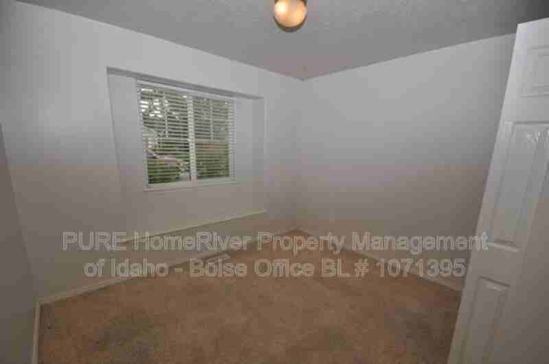 3872 N Weston Ave - Photo 2 of 16