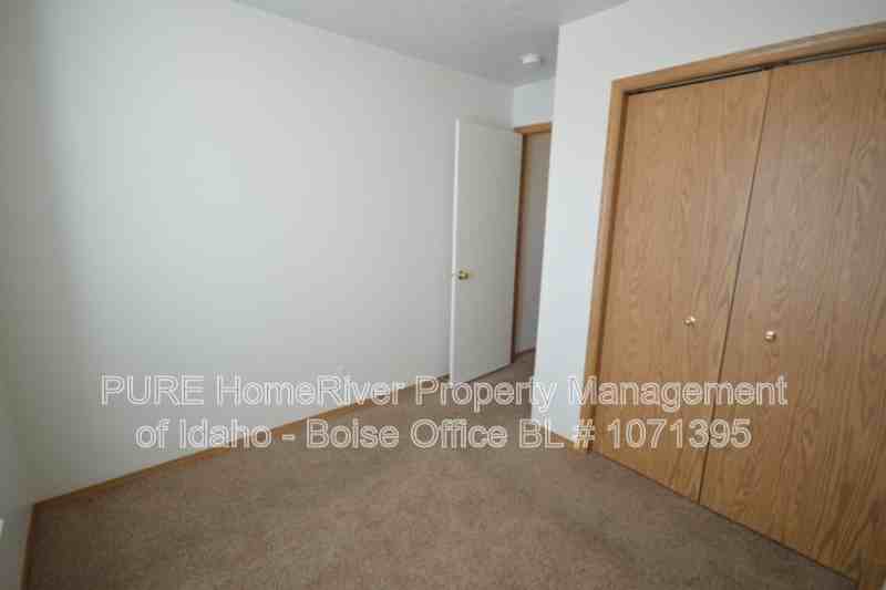 2520 Muskrat Ave - Photo 7 of 13
