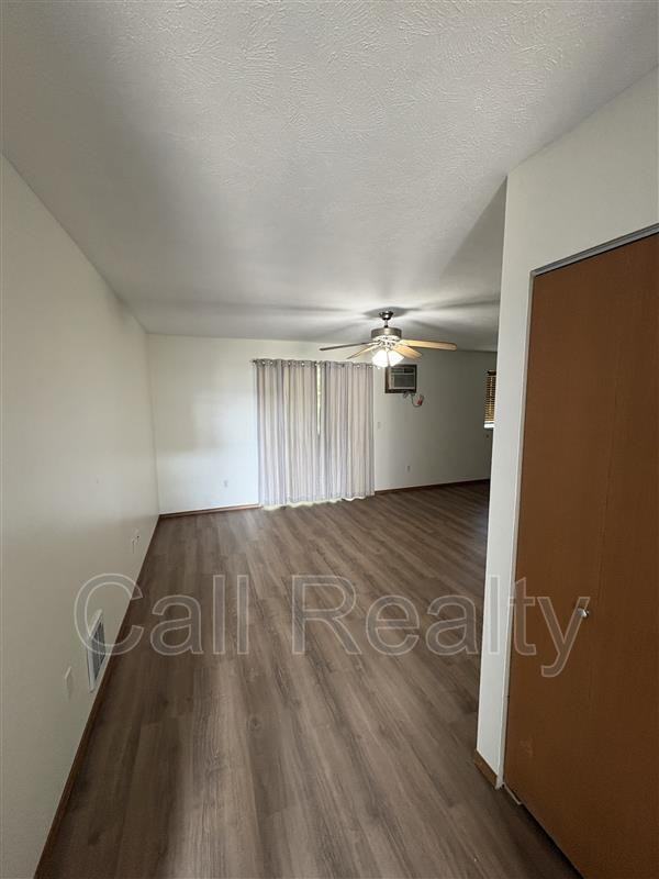 13424 E Skyview Ave - Photo 2 of 13