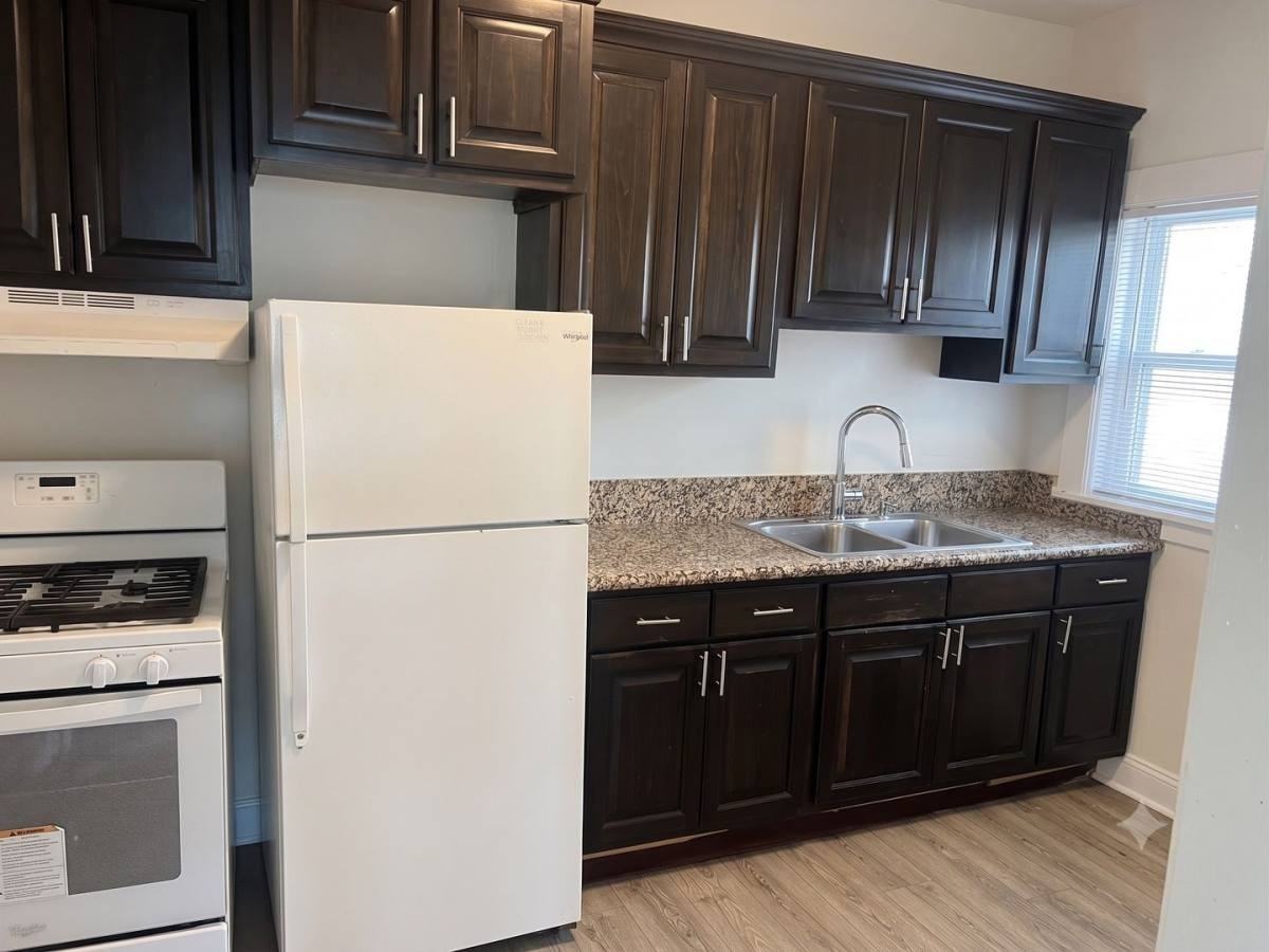 720 S Alvarado St #402A - Photo 3 of 4