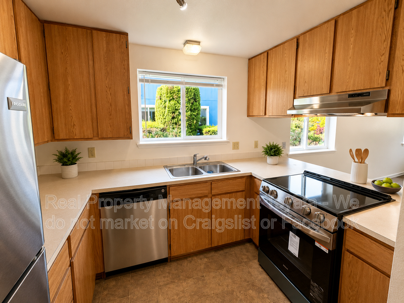 2915 Moore St - Photo 6 of 15