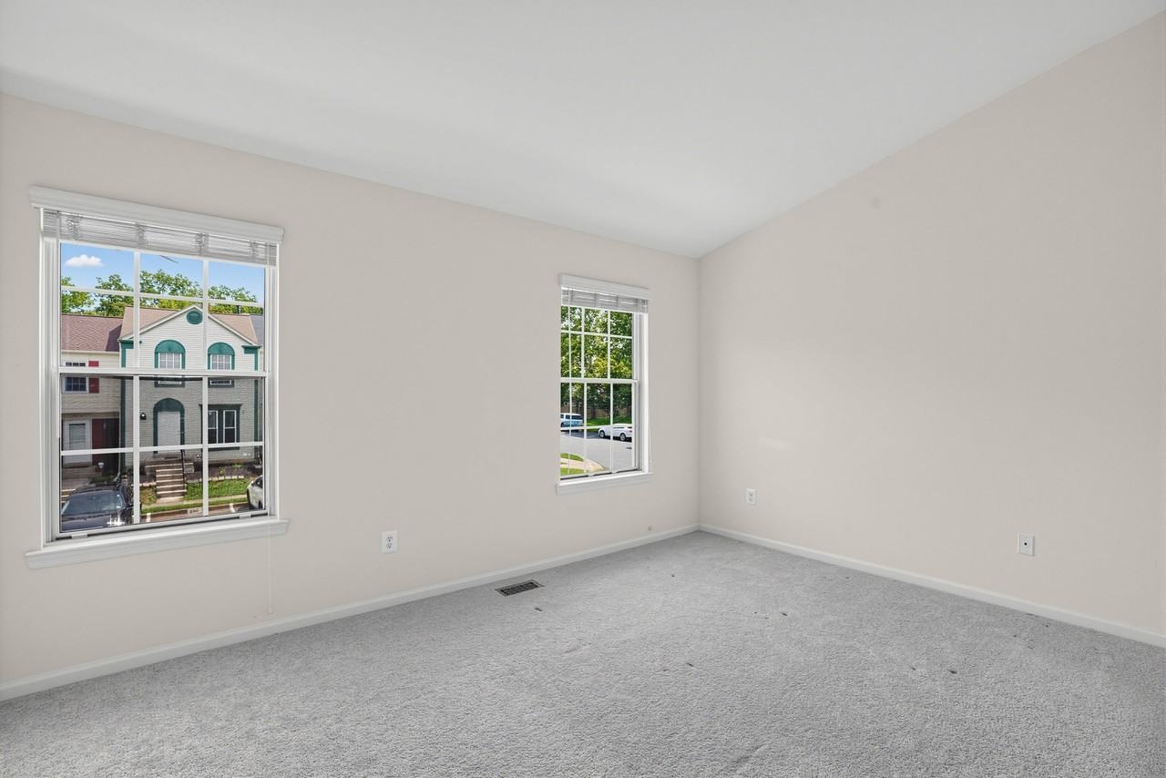 14711 Green Park Way - Photo 4 of 21