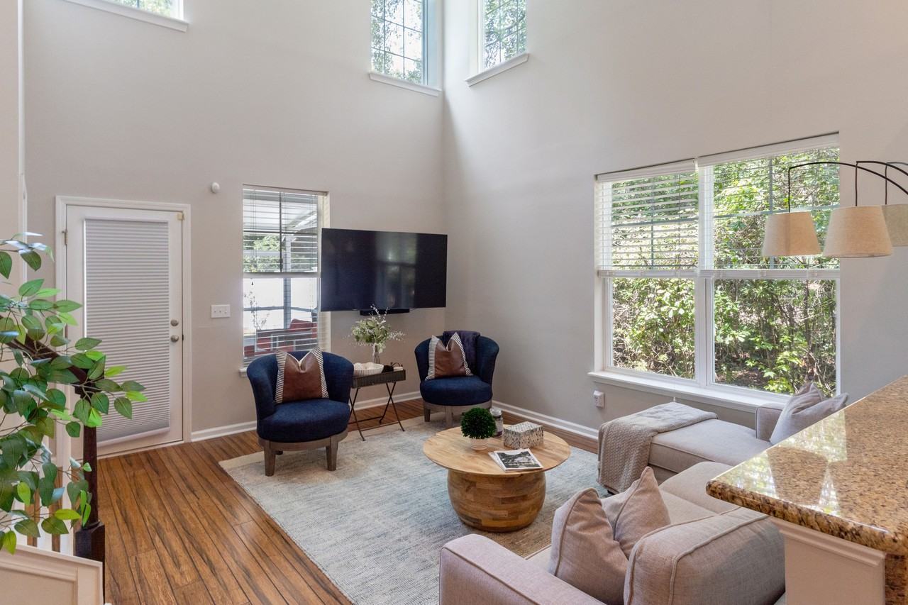 1680 Saint Johns Parrish Way - Photo 5 of 16