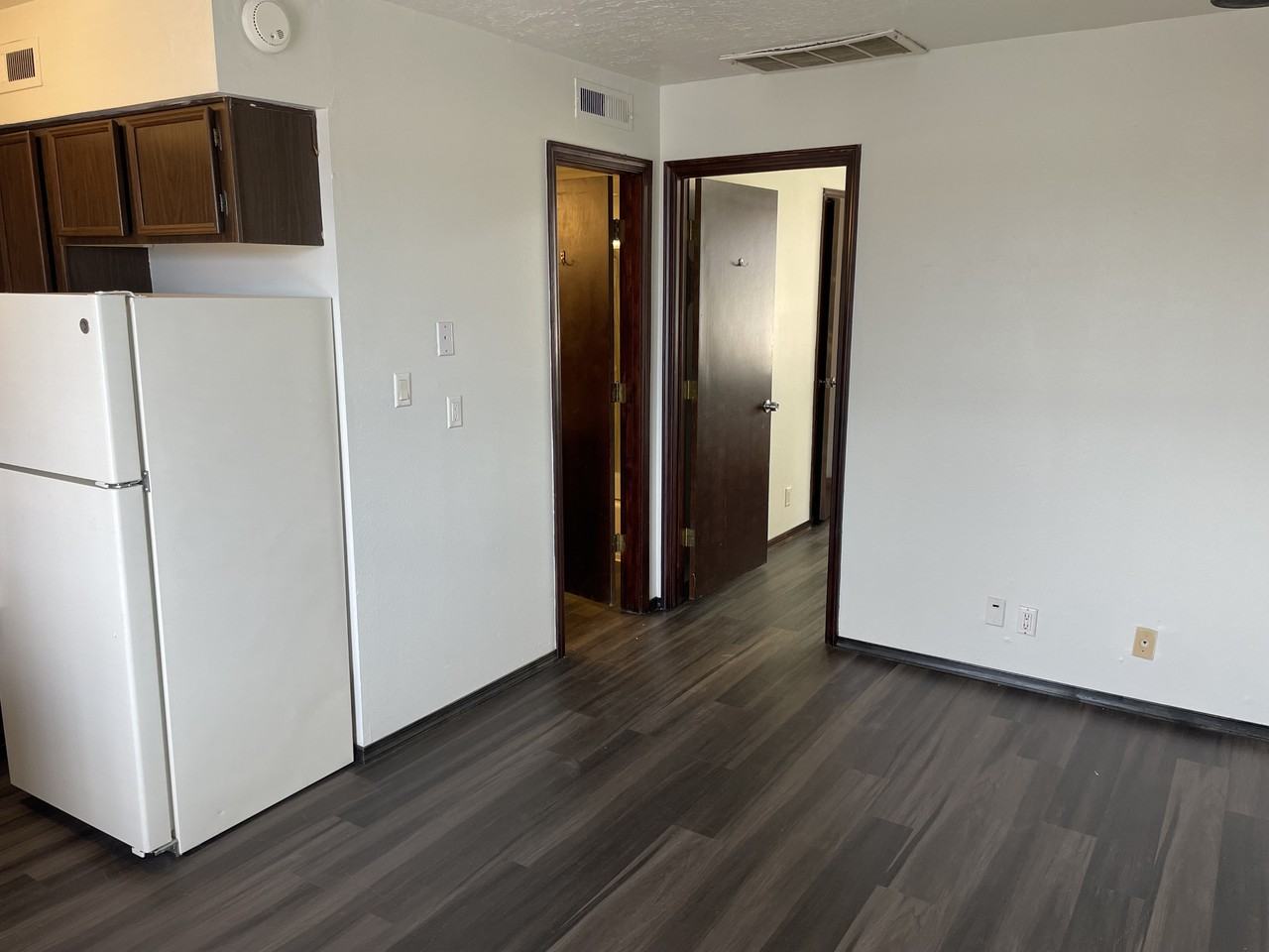 202 Quincy St Ne - Photo 4 of 22