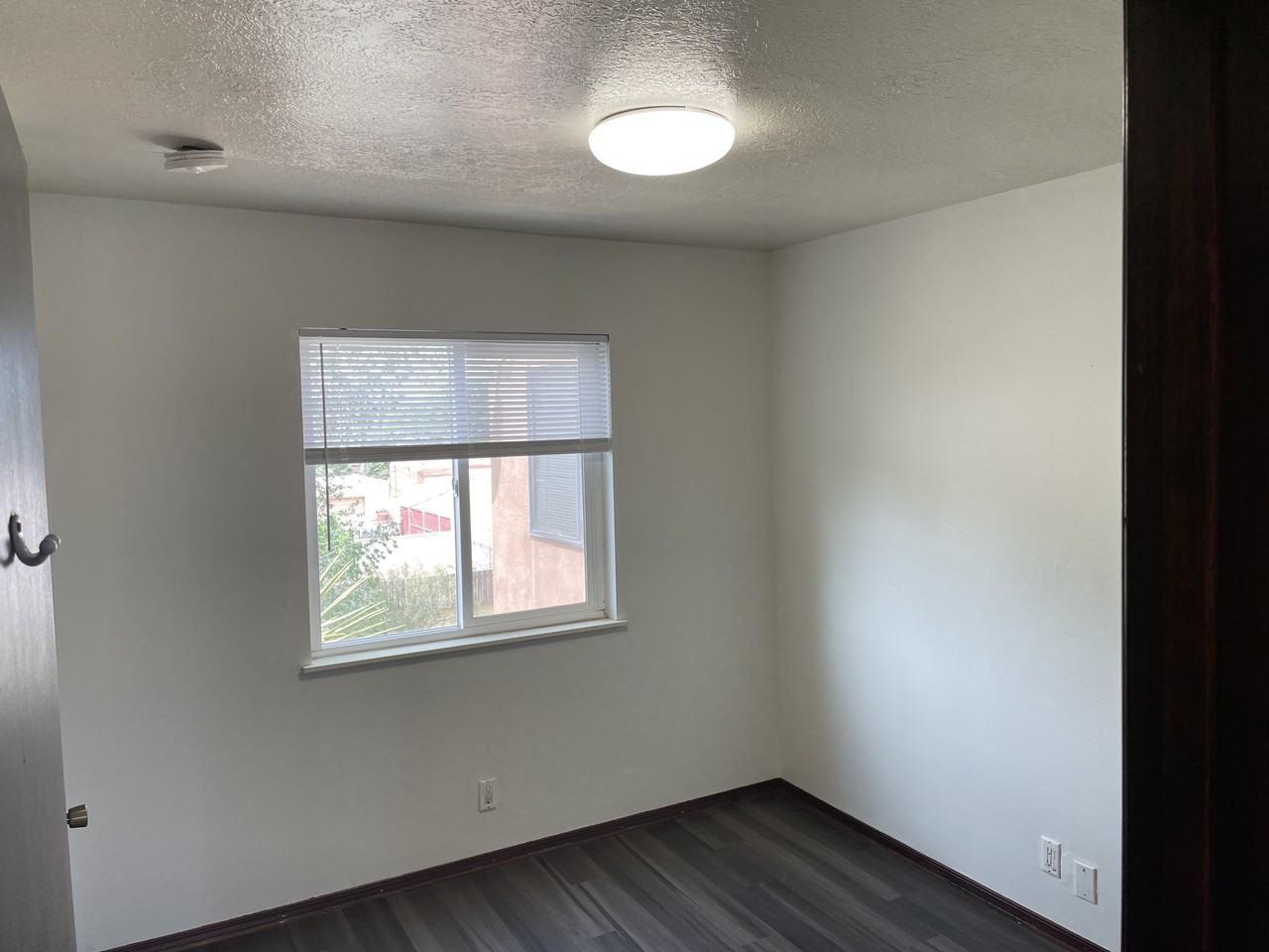 202 Quincy St Ne - Photo 5 of 22