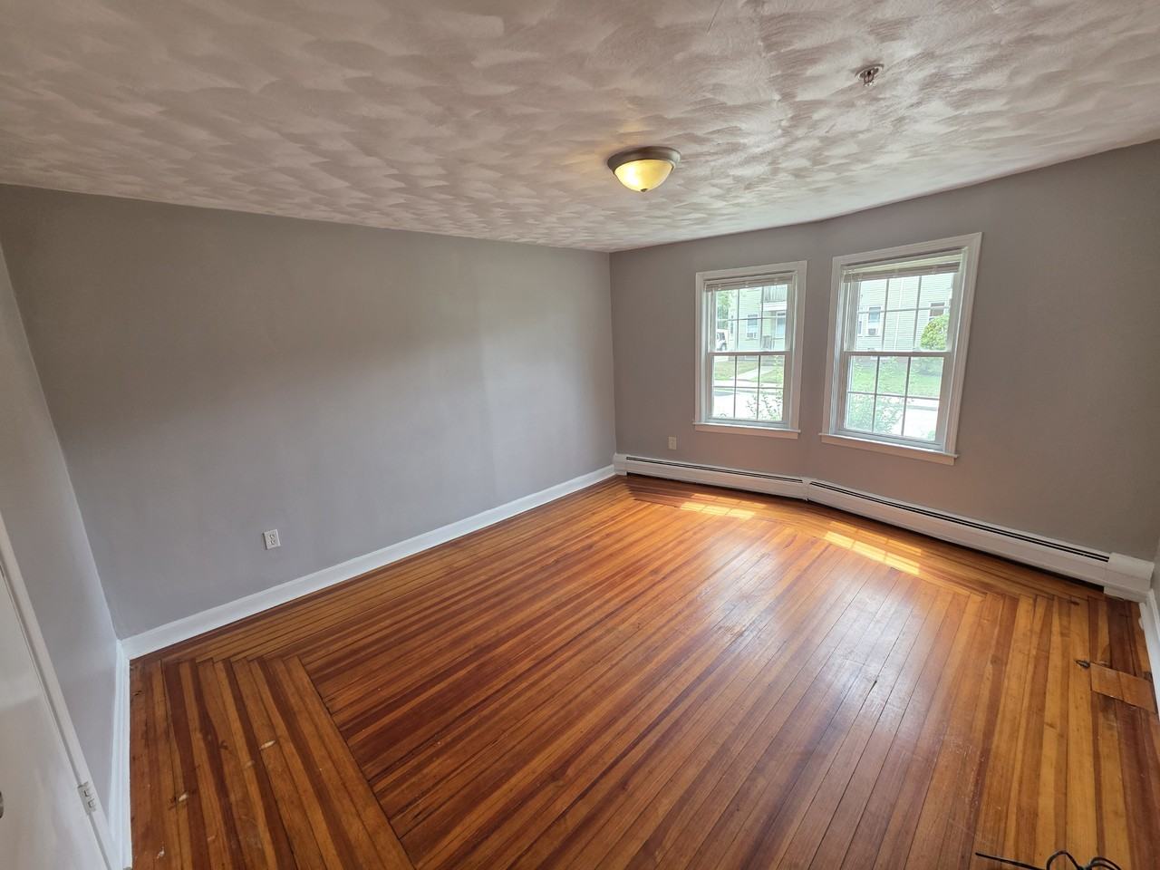 75 Dennis St - Photo 5 of 8