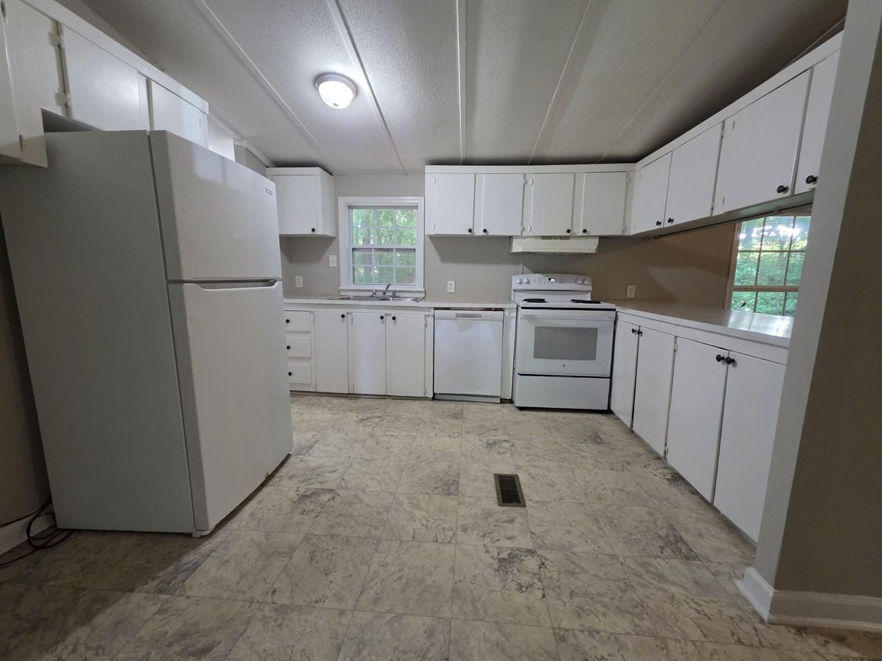 38 Paradise Pl - Photo 2 of 13
