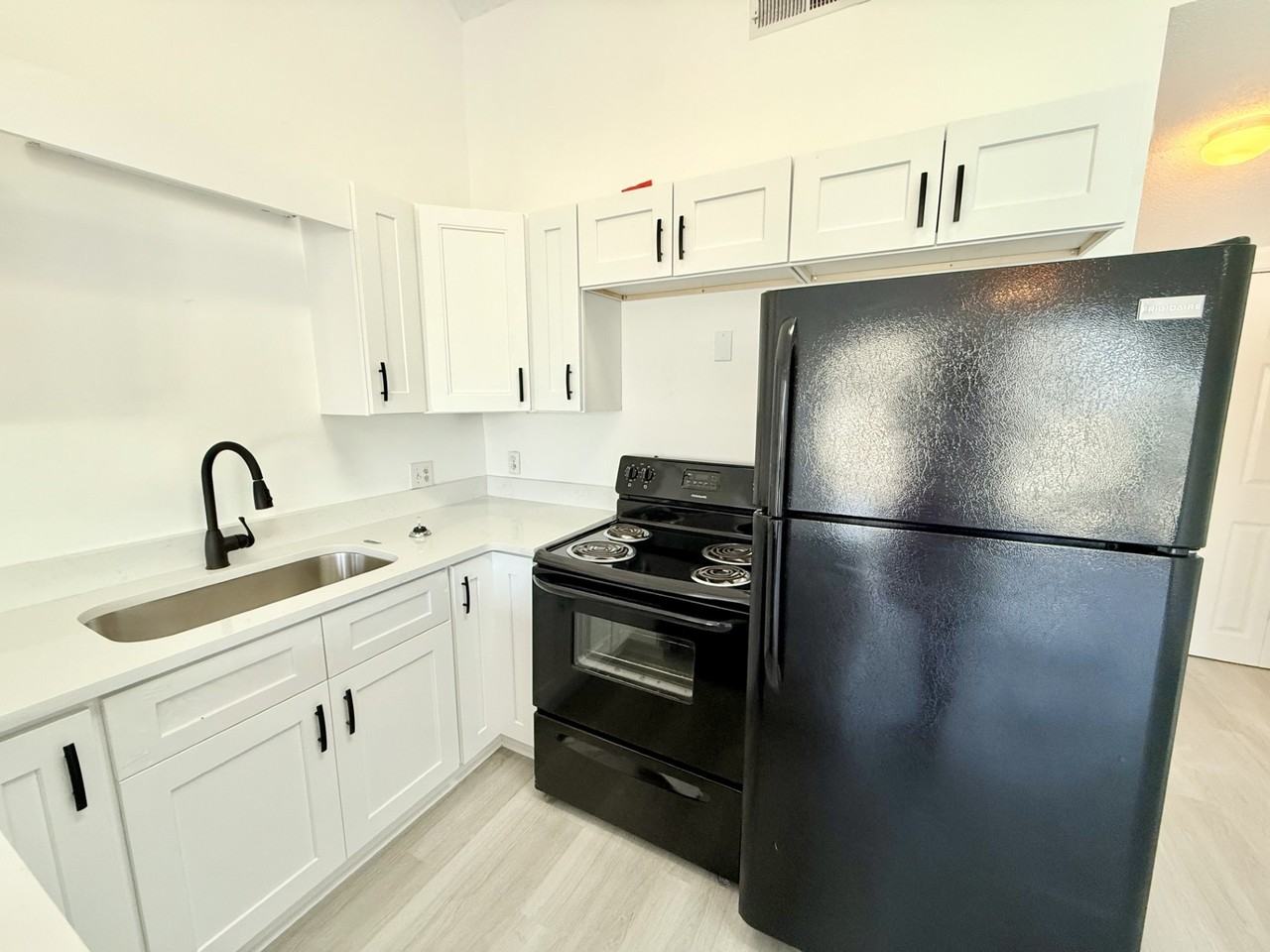 3700 Golf Colony Ln #12H - Photo 6 of 16