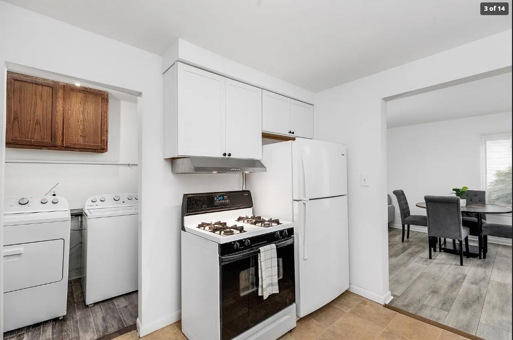 28516 Marshall St - Photo 3 of 10