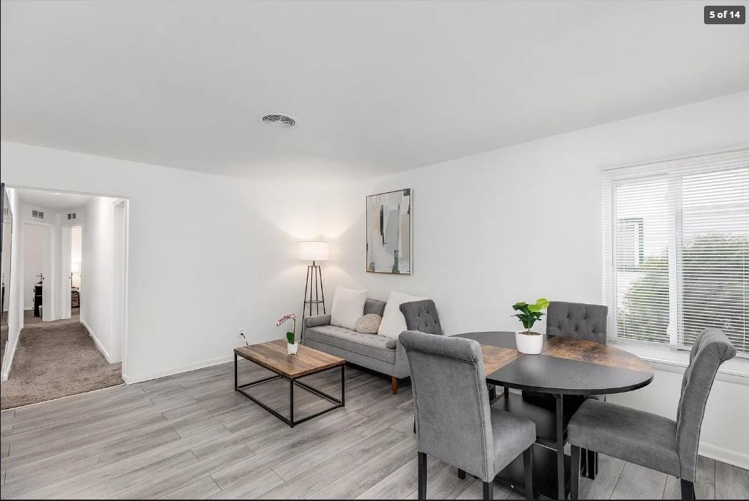 28516 Marshall St - Photo 5 of 10
