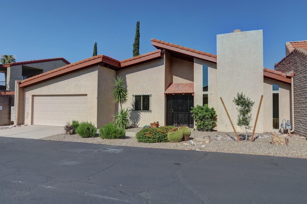 5733 N Camino De Las Estrellas - Photo 3 of 50