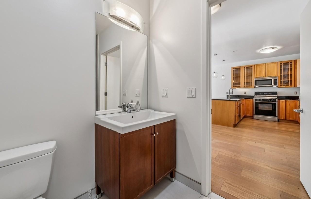2300 Broadway - Photo 7 of 23