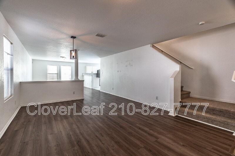 4323 Stetson Park - Photo 7 of 33
